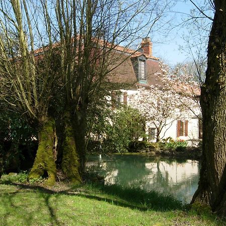 Logis Hotel Le Chantoiseau Chaumont-sur-Aire Экстерьер фото