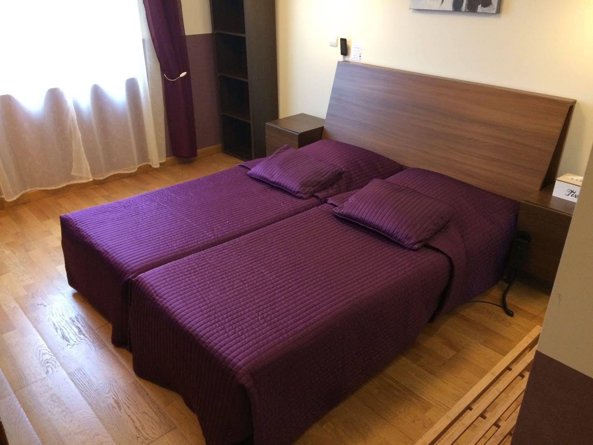 Logis Hotel Le Chantoiseau Chaumont-sur-Aire Экстерьер фото